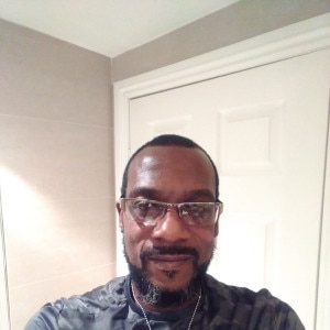 Black man EddieAk52 is looking for a partner