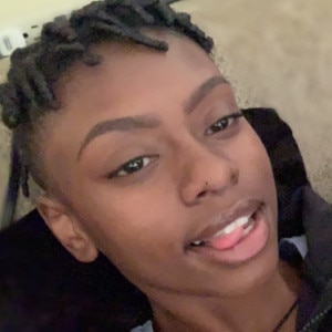 Black woman LiaBear is looking for a partner
