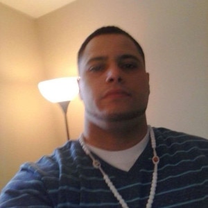 Latina man edible is looking for a partner