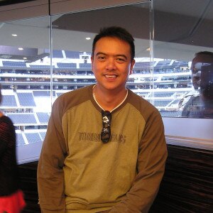 Asian man pedri is looking for a partner