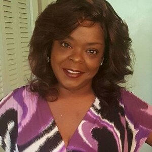 Black woman naenae is looking for a partner