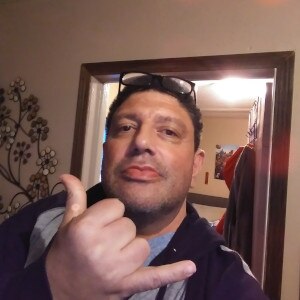 Latina man Mattyvez is looking for a partner