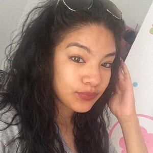 Asian woman tracy is looking for a partner