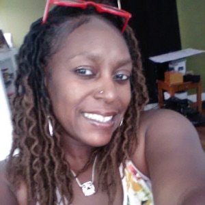 Black woman Ebonystar is looking for a partner