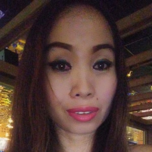 Asian woman Meaw is looking for a partner
