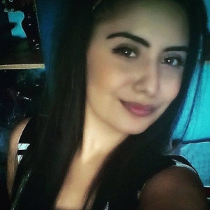 Indian woman adelindaoo is looking for a partner