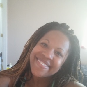 Black woman latoyaowens is looking for a partner