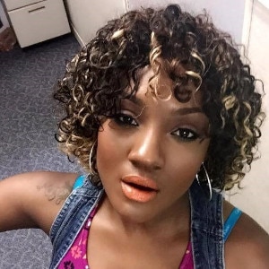 Black woman Grace is looking for a partner