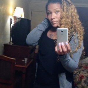 Black woman Nikki is looking for a partner