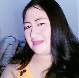 Asian woman princessxe is looking for a partner