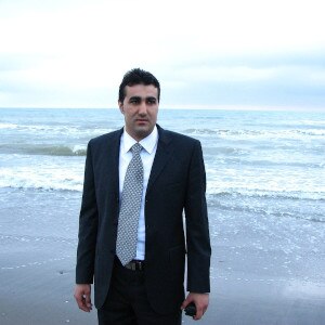 Indian man babak is looking for a partner