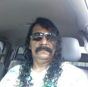 Latina man Reynaldo48 is looking for a partner