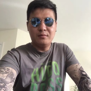 Asian man yongwangli is looking for a partner