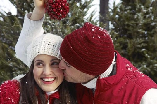 couple celebrate Christmas