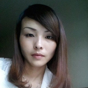 Asian woman LINGLEE is looking for a partner