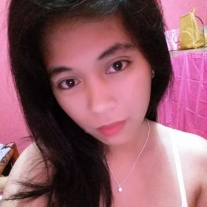 Asian woman Lindaabena is looking for a partner