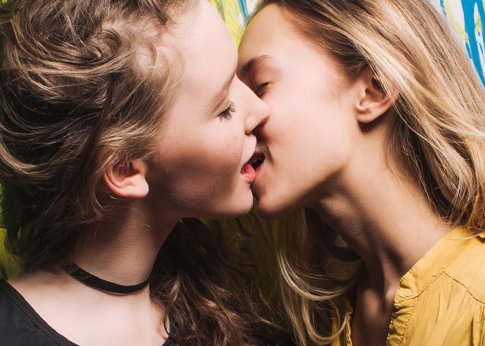 Flirt-the-dating-guide-for-the-newly-out-lesbian